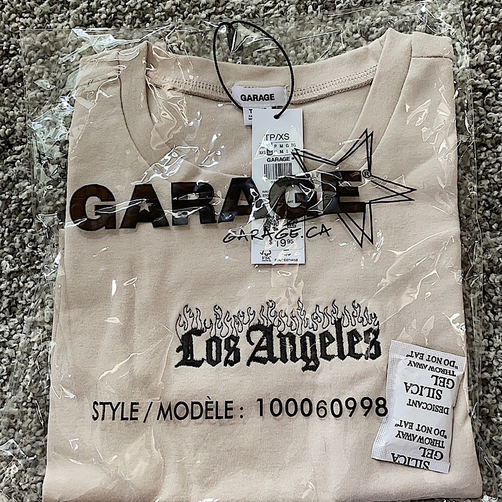 Garage “Los Angeles” baby doll tee. Size XS